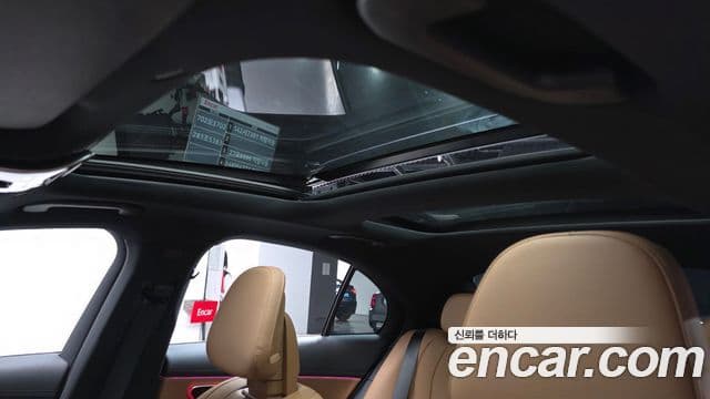 Mercedes-Benz E-класс W214 AMG Line, 2026 19