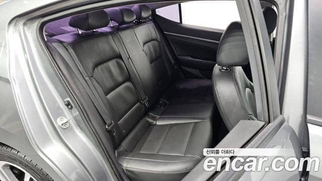 Hyundai Avante AD 1.6 GDI Value Plus, 2018 12