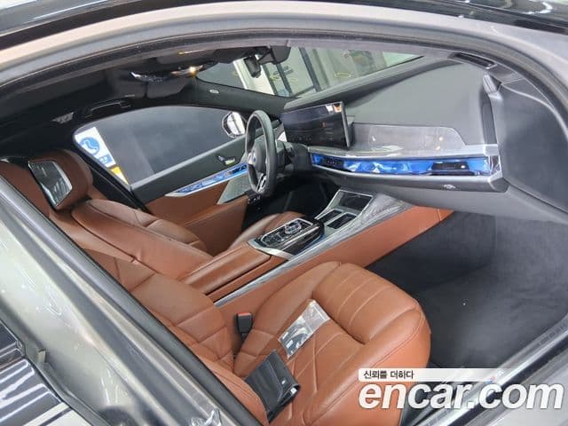 BMW i7 (G70) xDrive 60 M Sport Individual, 2025 3