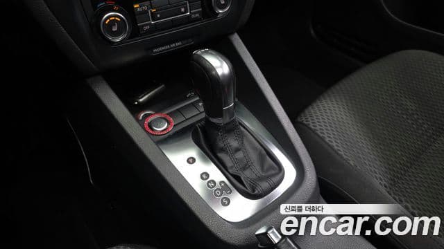 Volkswagen New Jetta 6세대, 2012 9