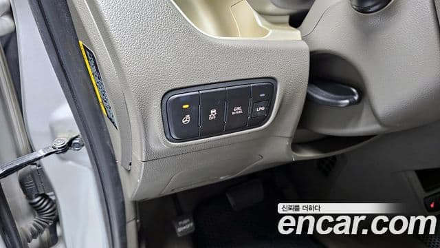 Kia Ray Luxury bi-fuel, 2012 16