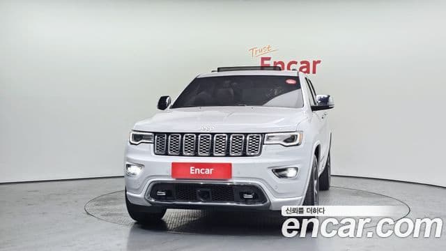 Jeep Grand Cherokee WK2, 2020 3