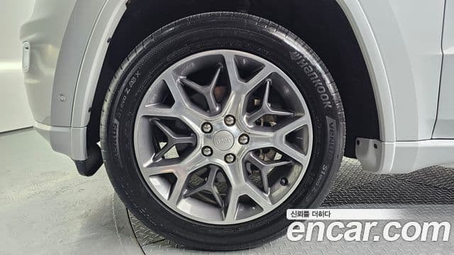 Jeep Grand Cherokee WK2, 2020 все фото