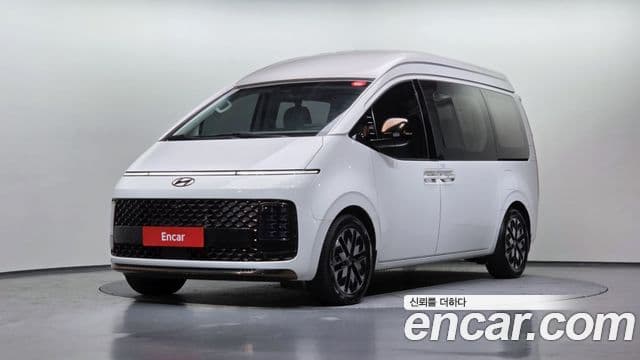 Hyundai Staria лимузин, 2023 1