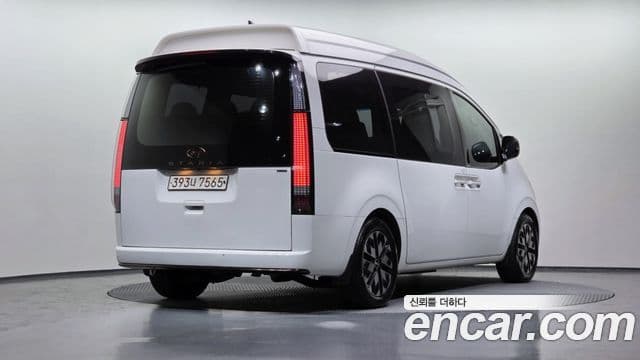 Hyundai Staria лимузин, 2023 2