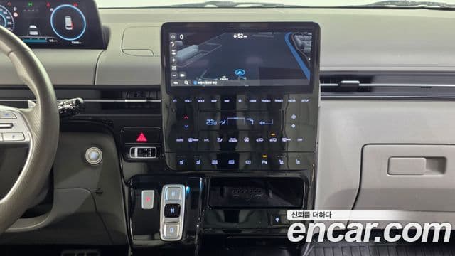 Hyundai Staria лимузин, 2023 14