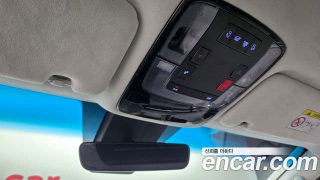 Hyundai Staria лимузин, 2023 18