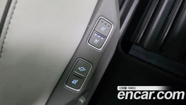 Hyundai Staria лимузин, 2023 19