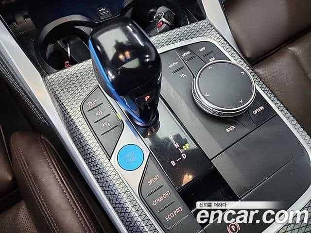 BMW i4 eDrive40 M Sport Pro, 2022 8