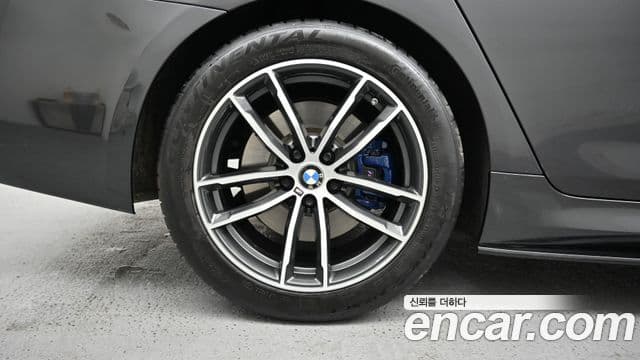 BMW 5시리즈 (G30) 520i M Sport, 2023 все фото