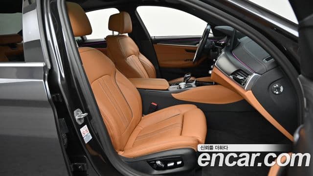BMW 5시리즈 (G30) 520i M Sport, 2023 10