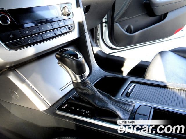 Hyundai LF Sonata 2.0 Smart, 2015 9