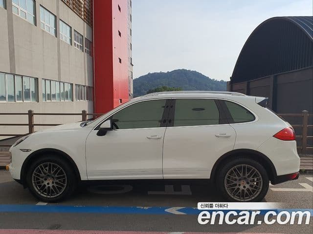 Porsche New Cayenne 958, 2013 3