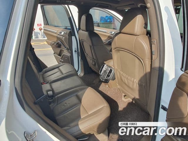 Porsche New Cayenne 958, 2013 10