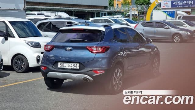 Kia Stonic Trendy, 2018 все фото