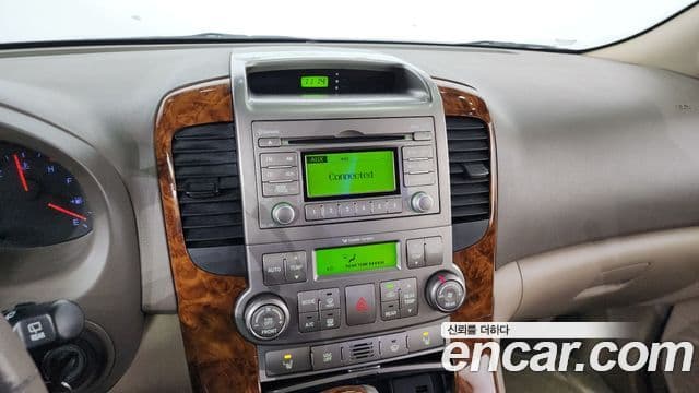 Kia Carnival R Premium, 2012 18