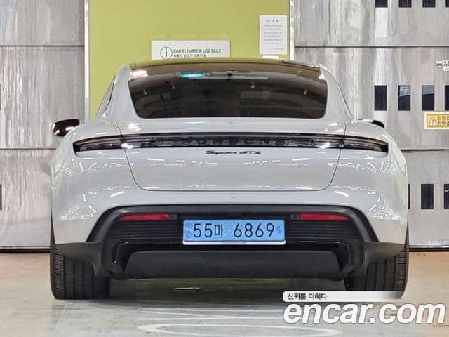Porsche 타이칸 GTS, 2022 4