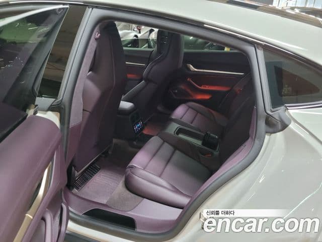 Porsche 타이칸 GTS, 2022 11