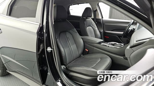 Hyundai Sonata (DN8) Premium Family, 2020 10