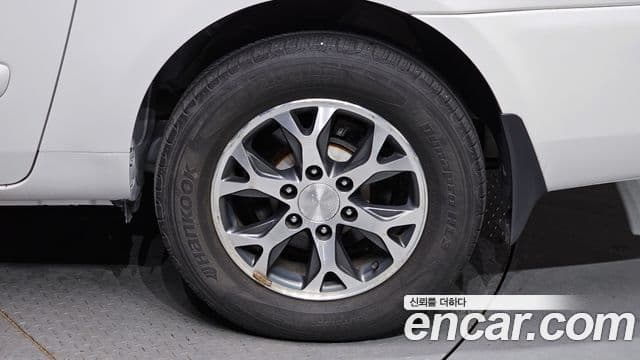 Kia Carnival R инвалидная коляска / для коляски 리프트/슬로프, 2014 все фото