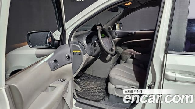 Kia Carnival R инвалидная коляска / для коляски 리프트/슬로프, 2014 10