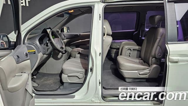 Kia Carnival R инвалидная коляска / для коляски 리프트/슬로프, 2014 16