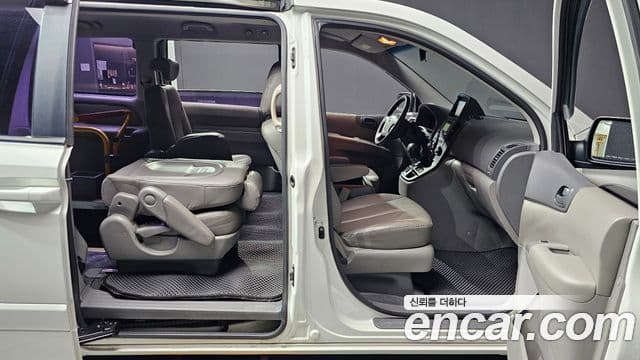 Kia Carnival R инвалидная коляска / для коляски 리프트/슬로프, 2014 17