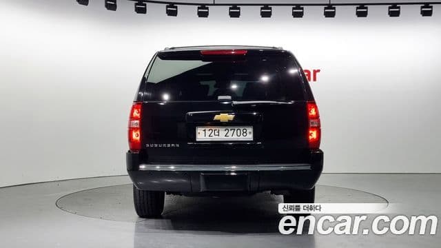 Chevrolet Suburban, 2013 4