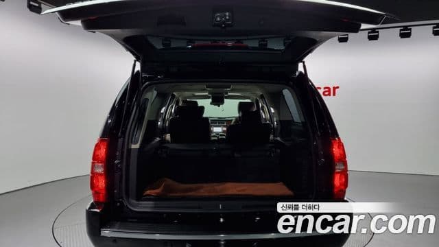 Chevrolet Suburban, 2013 20