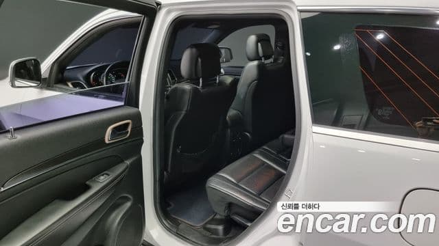 Jeep Grand Cherokee WK2, 2014 11