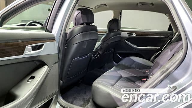 Genesis G80 Luxury, 2017 13