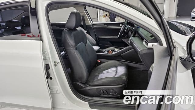 Kia K5 3세대 Prestige, 2020 10