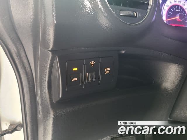 Kia 뉴카렌스 люксовая версия, 2012 16