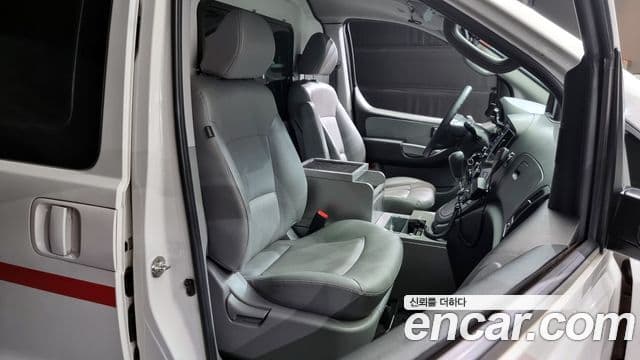 Hyundai Grand Starex 4WD скорая помощь, 2017 11