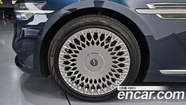 Genesis G90 Premium Luxury, 2021 все фото