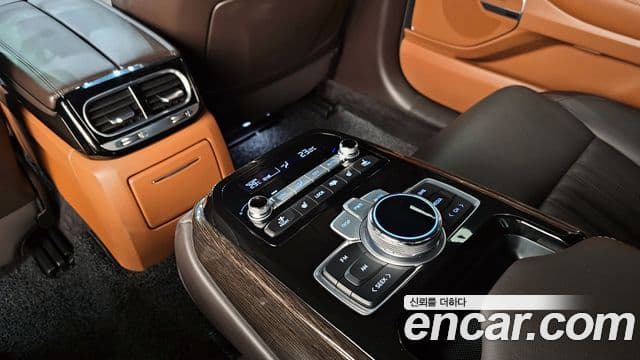 Genesis G90 Premium Luxury, 2021 19