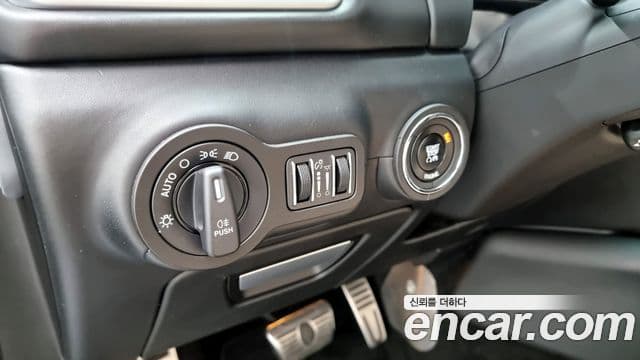 Maserati 기블리 3세대, 2014 17