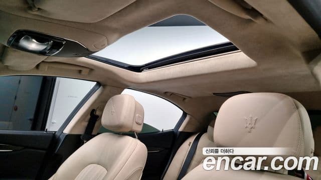 Maserati 기블리 3세대, 2014 19