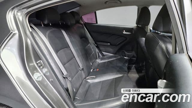 Kia K3 Trendy, 2013 12