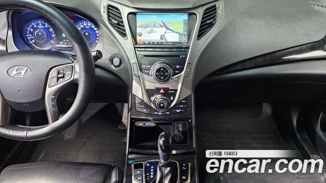 Hyundai Grandeur HG Exclusive, 2014 15