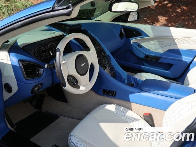 Aston Martin 뱅퀴시 S 6.0 V12 Volante, 2018 7