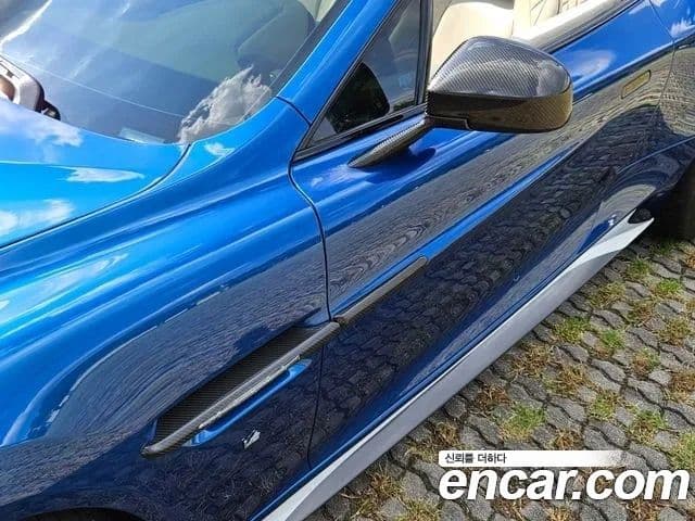 Aston Martin 뱅퀴시 S 6.0 V12 Volante, 2018 18