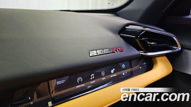Ferrari 296 GTS 3.0 V6, 2024 13