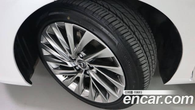 Lexus ES300h 7세대 Luxury Plus, 2025 все фото