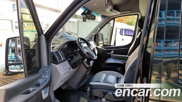 Hyundai 쏠라티 Tour, 2018 10