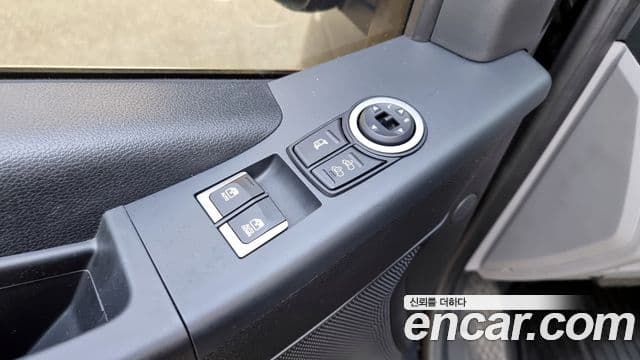 Hyundai 쏠라티 Tour, 2018 16