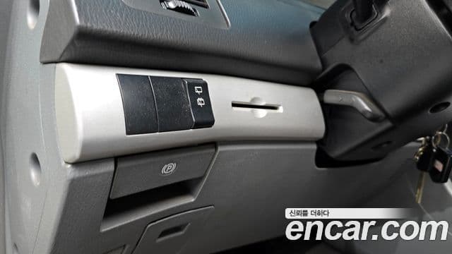 KG모빌리티(SsangYong) 로디우스 Euro 2WD RD400, 2013 14