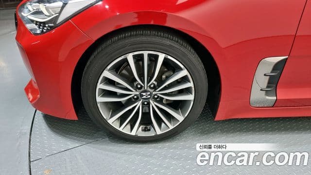 Kia 스팅어 Platinum, 2018 все фото