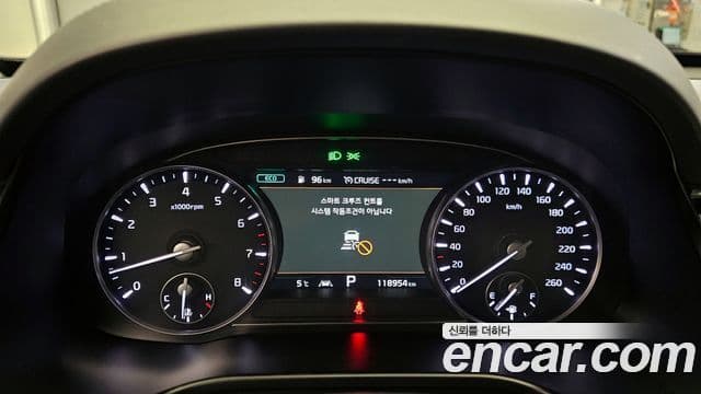 Kia The / новый K9, 2019 8