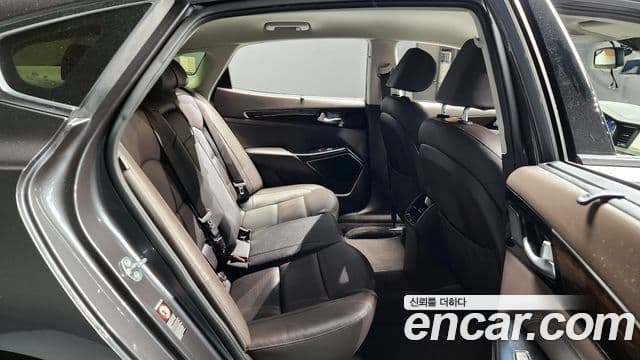 Kia All New K7 Noblesse, 2019 12